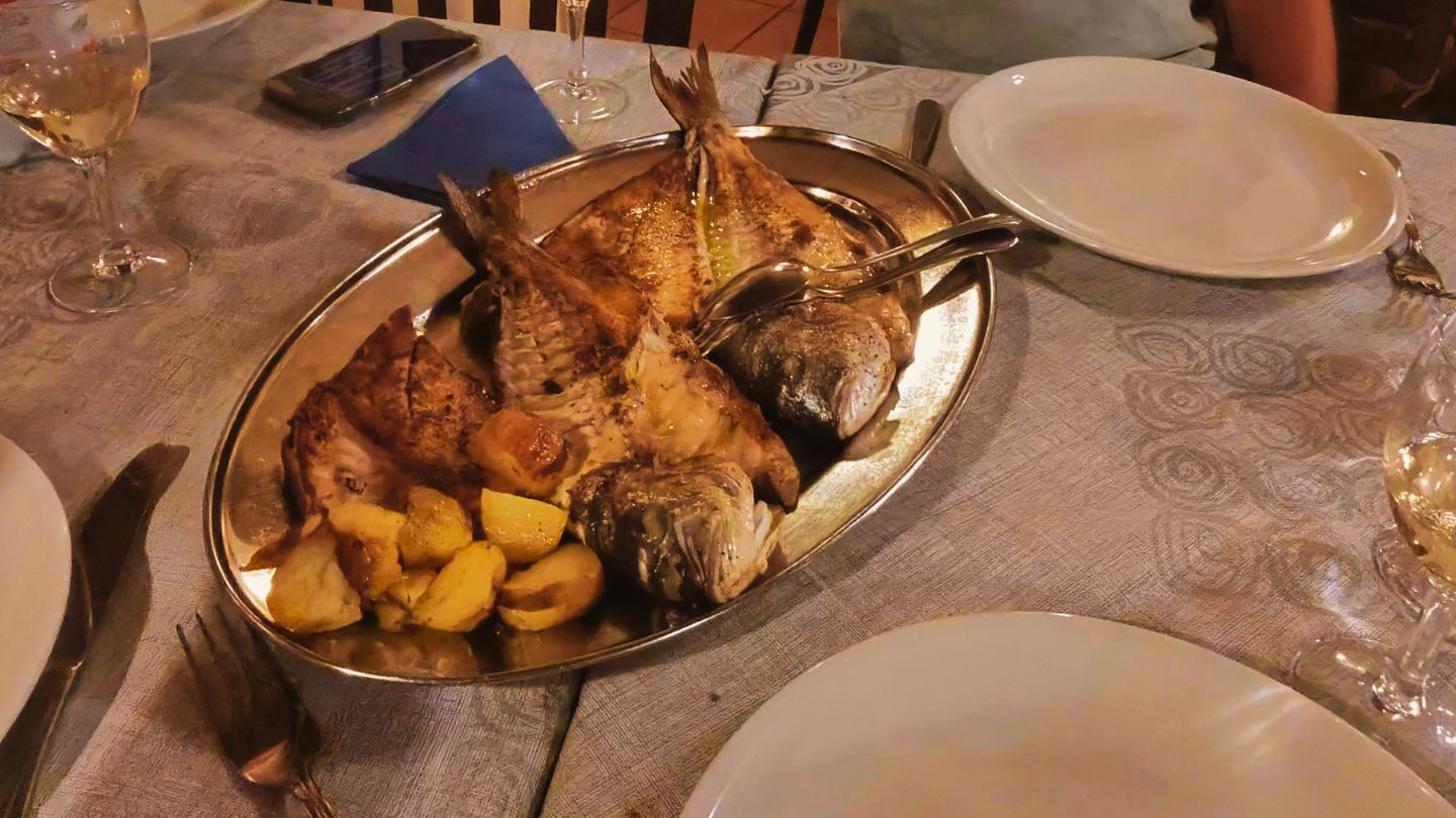 Fisch aus der Trattoria alla Valle (Foto: Georg Unterrainer)